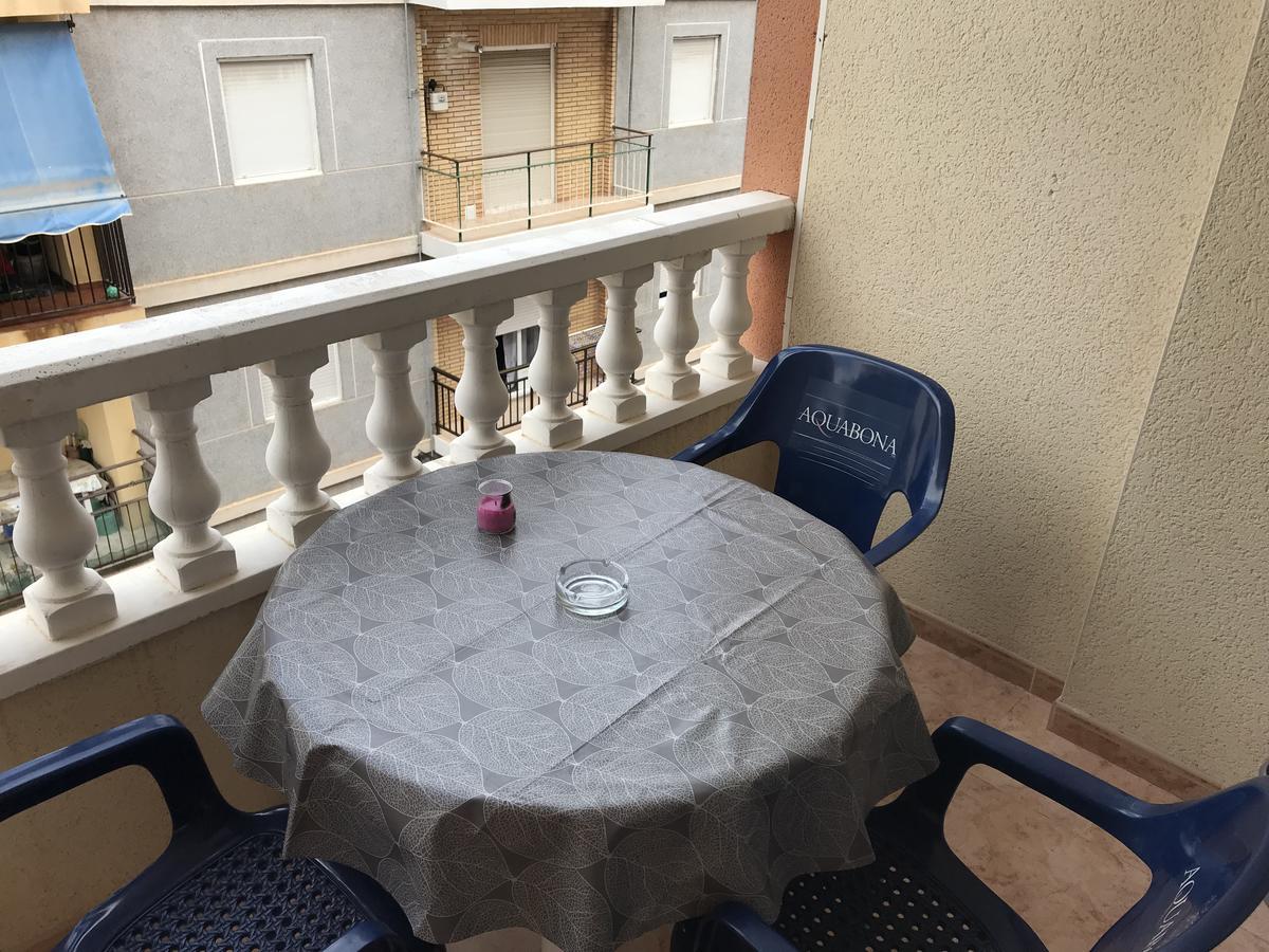 Homely Apartments Radio Murcia Torrevieja Buitenkant foto