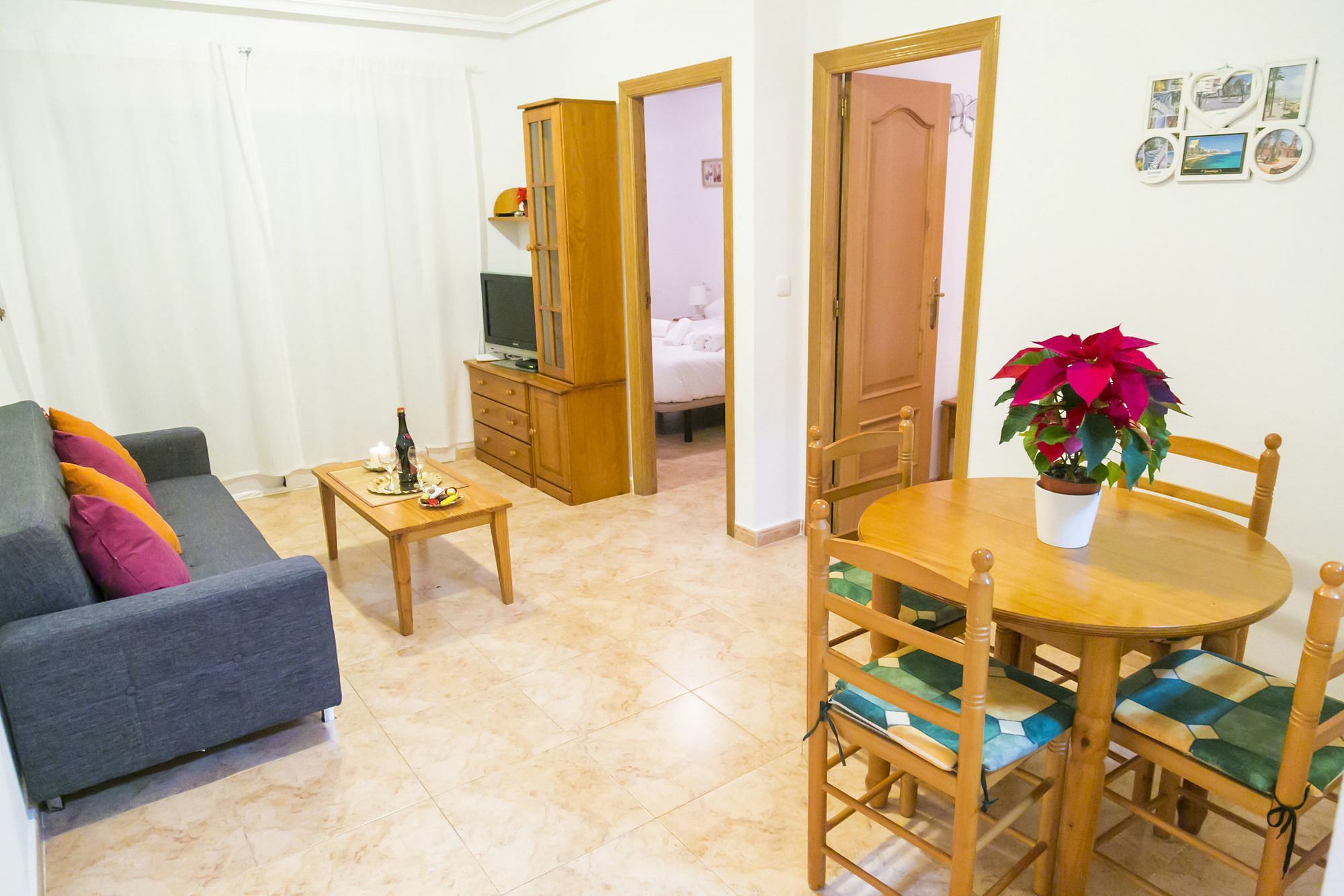 Homely Apartments Radio Murcia Torrevieja Buitenkant foto